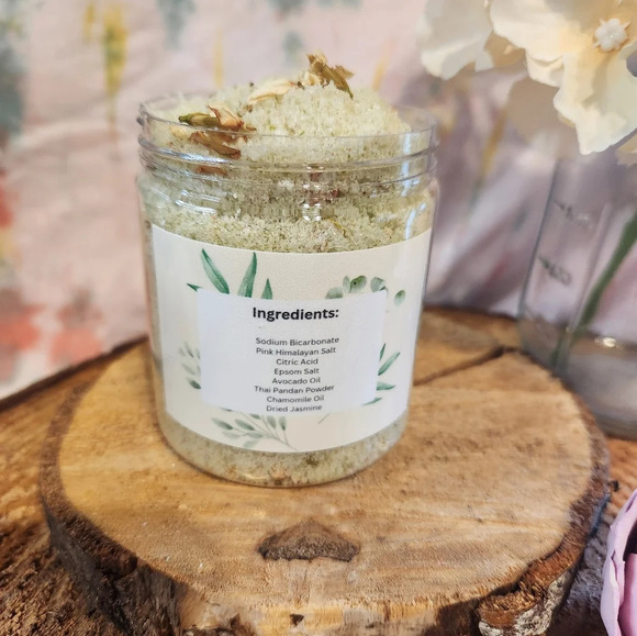 Handmade Chamomile Tranquil fizzy bath salts - Picture 3 of 6